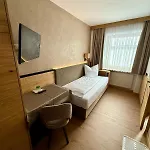Bed & Breakfast Kristall