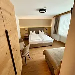 Bed & Breakfast Kristall