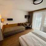 Kristall Bed & Breakfast